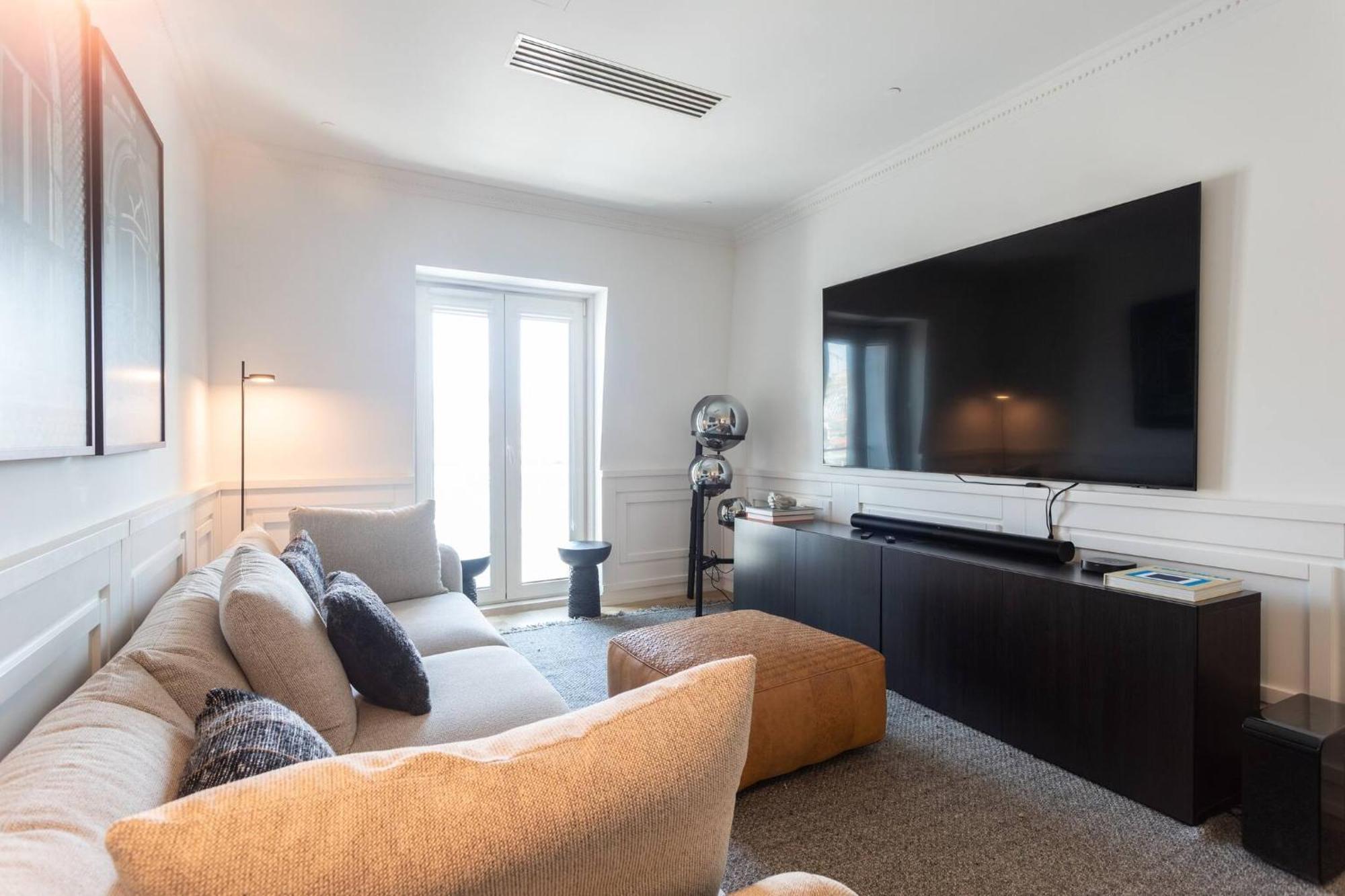 My Lx Flat Stylish And Design Gem In Rossio Apartament Lizbona